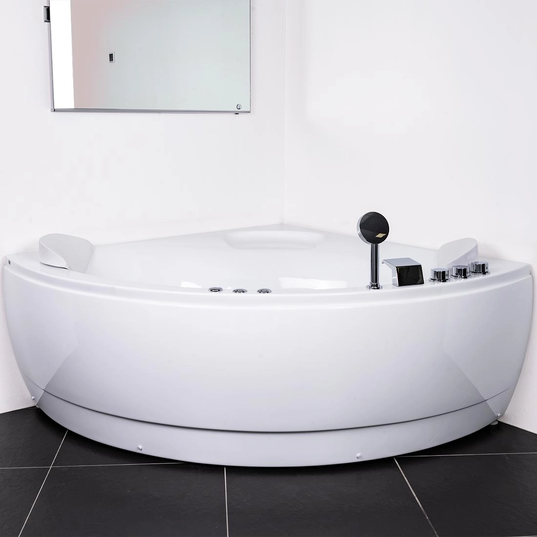1039 Unique indespa i badeværelsesmiljø. Fra SPA Kompaniet.